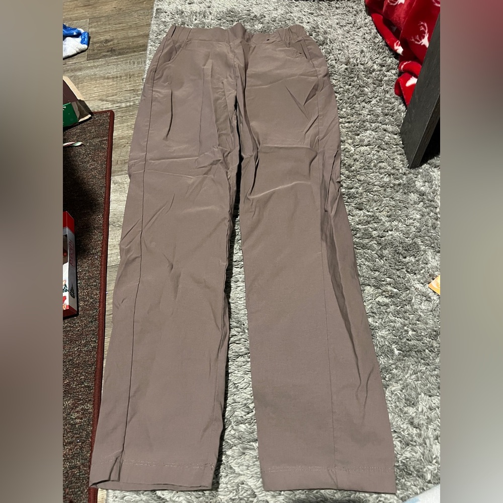 Modern ambition‎ pants size small